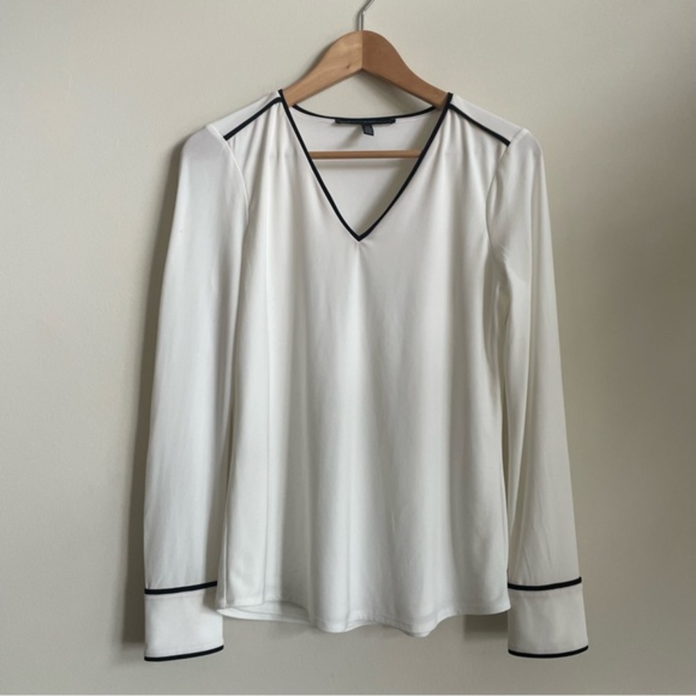 White House Black Market V Neck Top